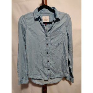 SO womens top size XS blue collared button up LS front pocket EUC